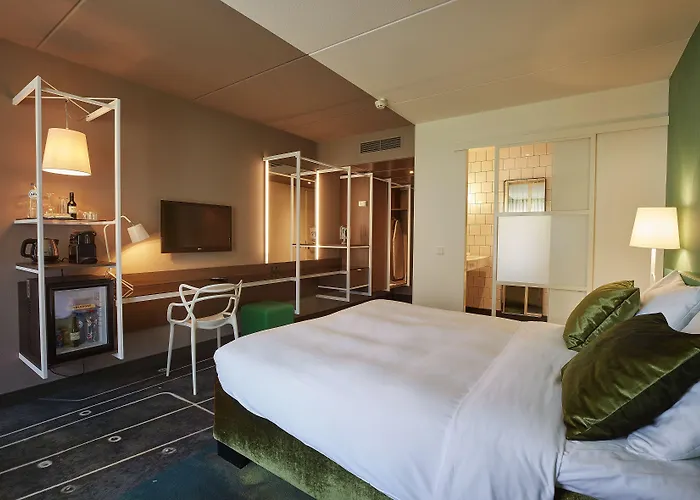 Carlton President Hotel