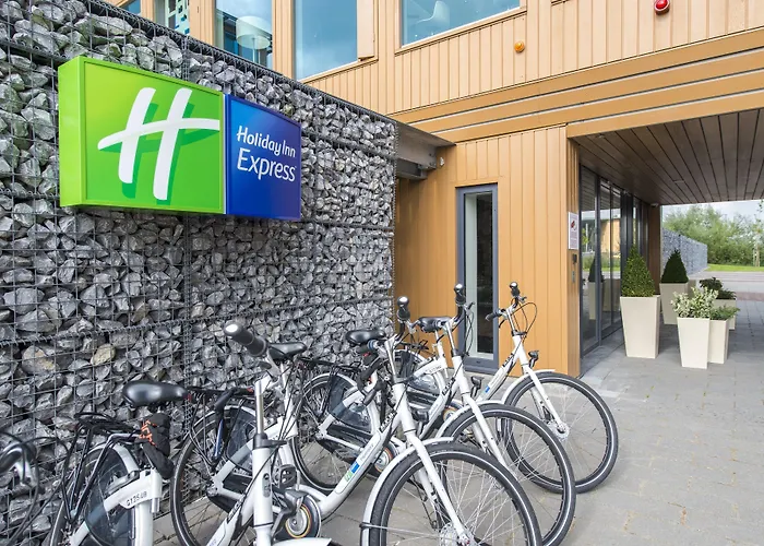 Holiday Inn Express Utrecht - Papendorp, an IHG hotel